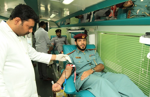 شرطة الفجيرة تطلق مبادرة قطرة دم تساوي الحياة 